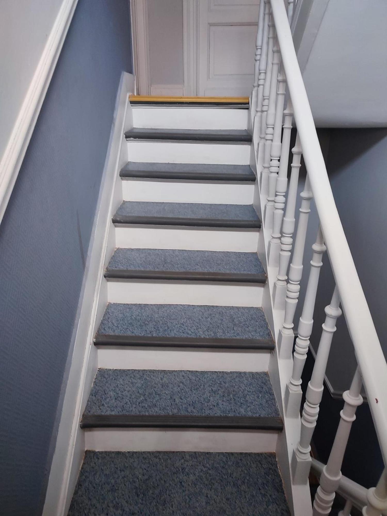 Confortable Avec Un Lit Double A Schaerbeek Cle Bleu Alloggio in famiglia